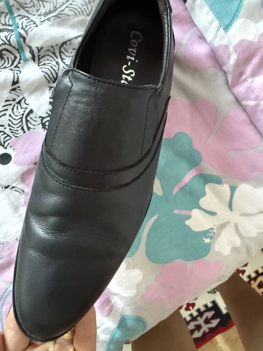 Vand pantofi de barbati foarte cunfortabili