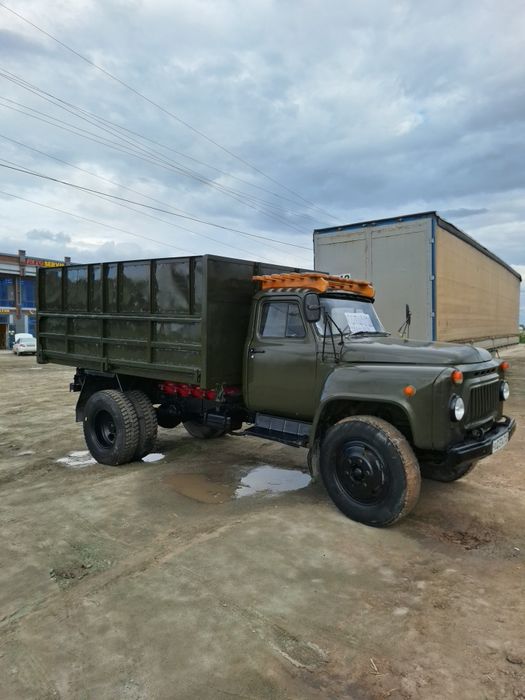 Gaz 53 zor moshina yili 1990 qayta jixosi bor ishga tayor aybi yoq zor