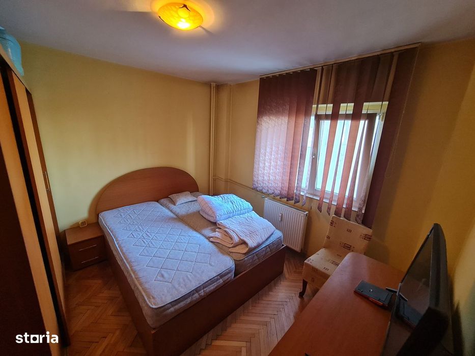 Vand ap.4 camere zona Micalaca Maranata Malul muresului et.2 cu balcon