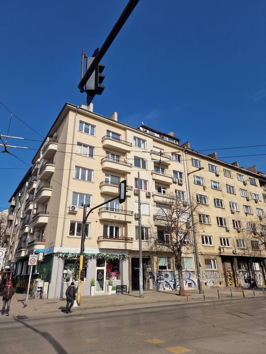 Складово пощемение под наем център