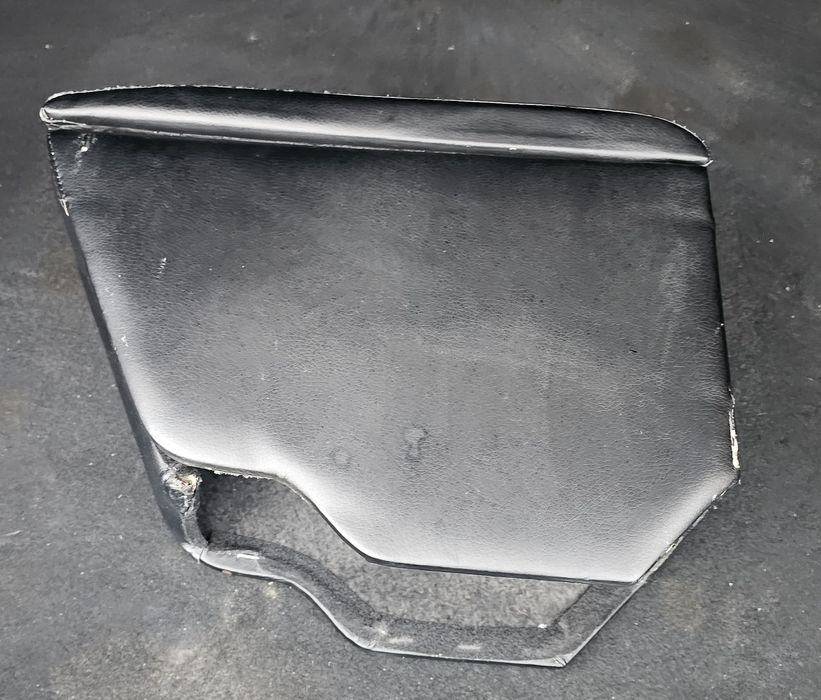 Продам авточехлы универсальные