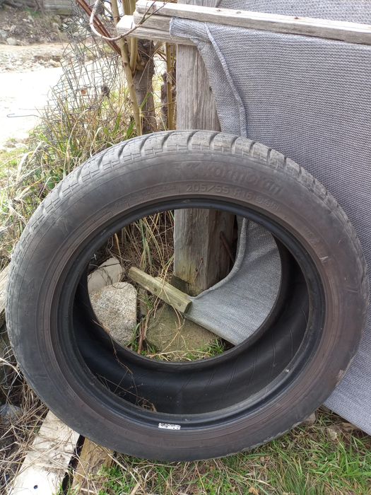 Комплект от 4 броя зимни гуми