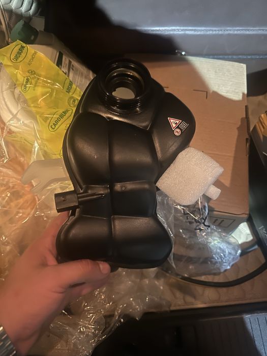 Расширительный бачок w221