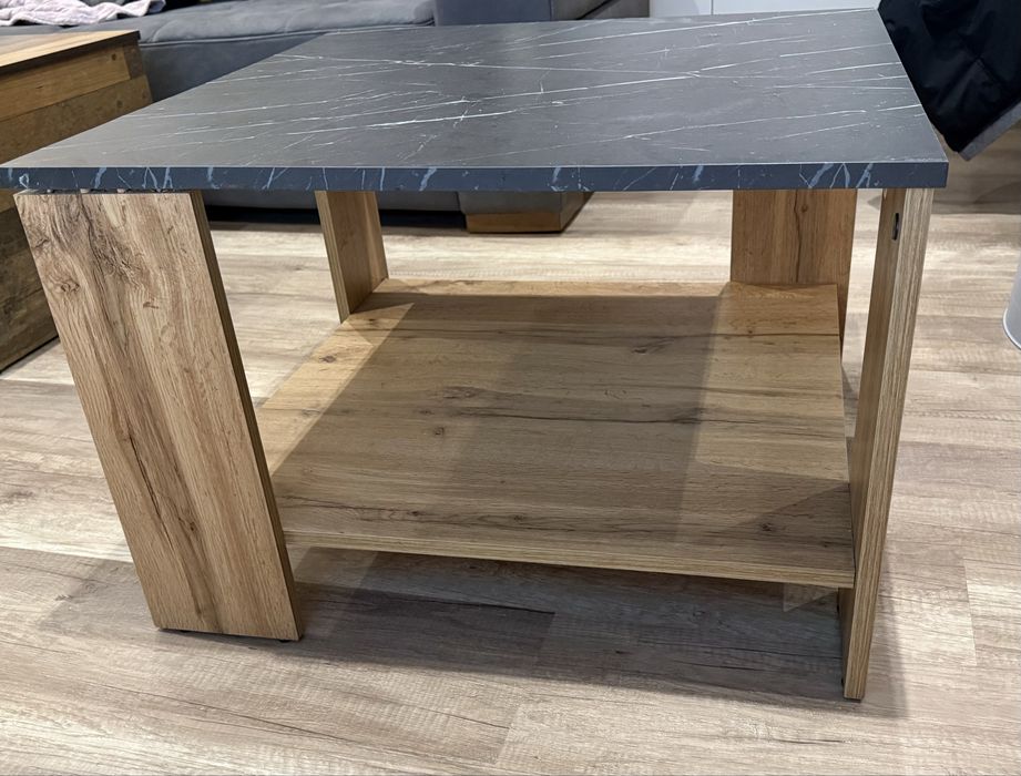 Холна маса с дефект