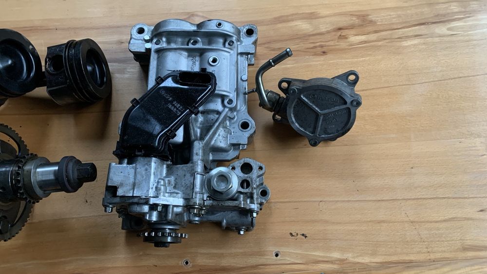 Двигател на части за Mazda 2.2 d SH01