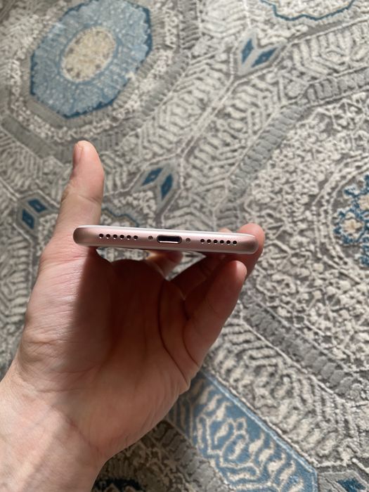 Iphone 7 gb 32,розовый