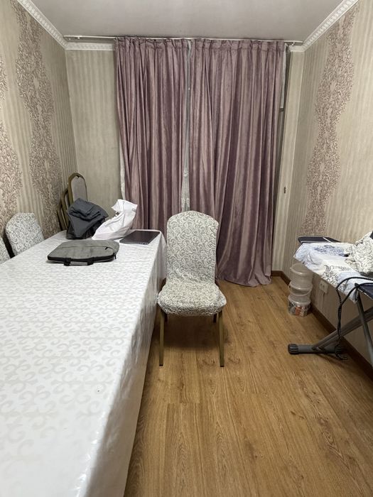 Стол со стульями