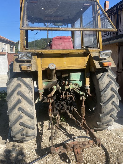 Трактор болгар тк82
