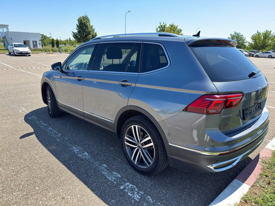 Vând Volkswagen Tiguan Allspace Elegance 2.0 TDI 4Motion DSG an fabricație 2021