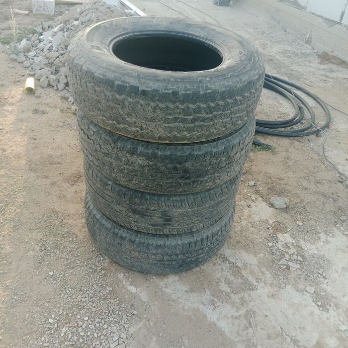 Срочно продаётся авто шины 4 шт. Размер 255/70 R 17.   R
