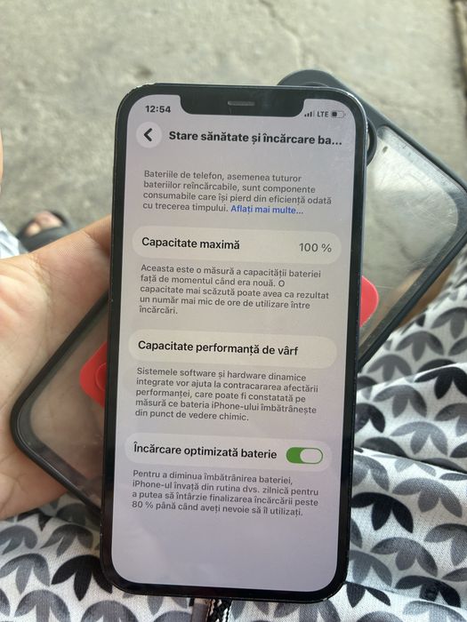 Vand Iphone 12 simplu negociabil