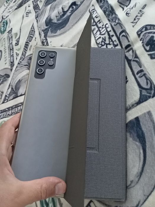 Продам Планшет большой