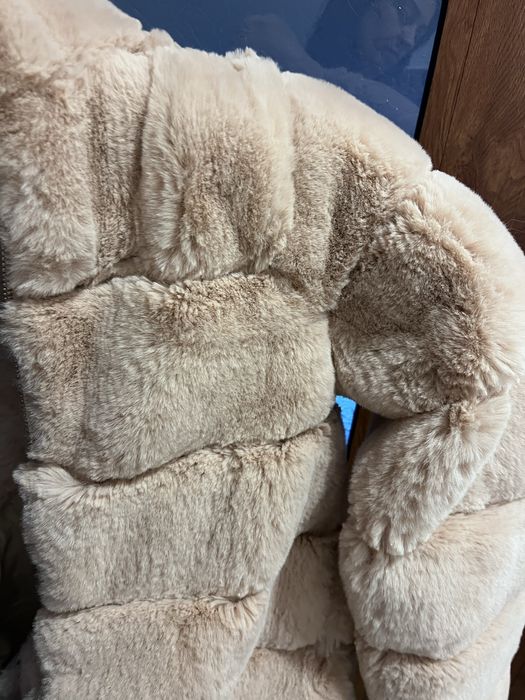 Дамско пухено палто