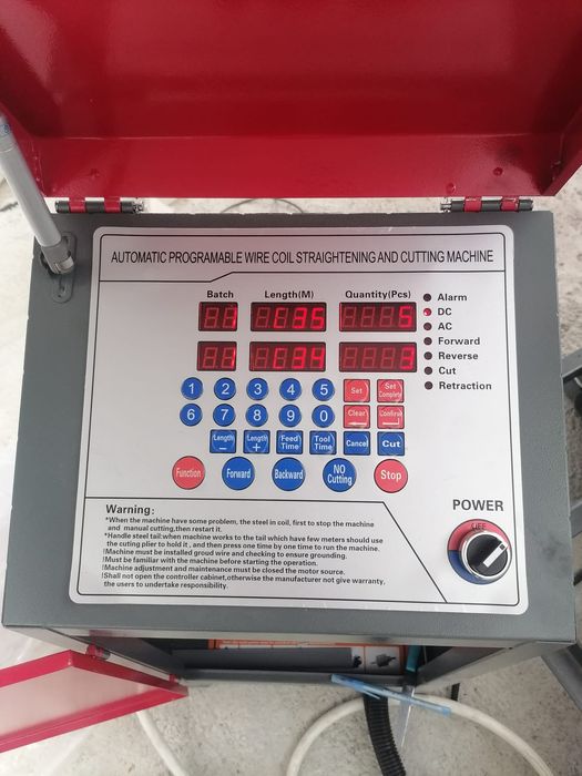 Masina de indreptat fier beton la colac UDF 5 -14A