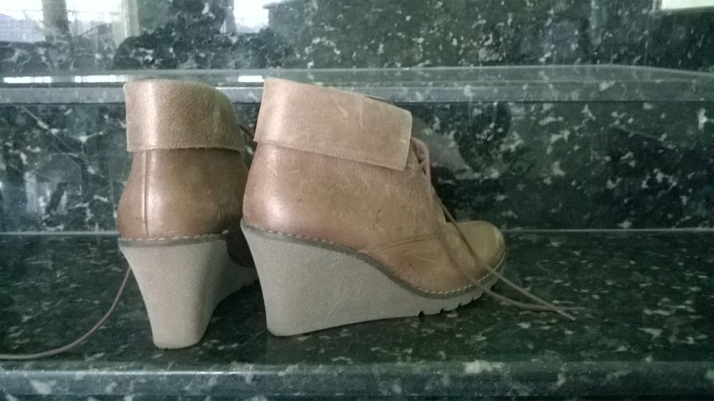 Дамски боти от естествена кожа