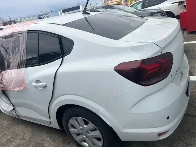 Dacia logan 2023 avariat ( BENZINA+GPL FABRICA)