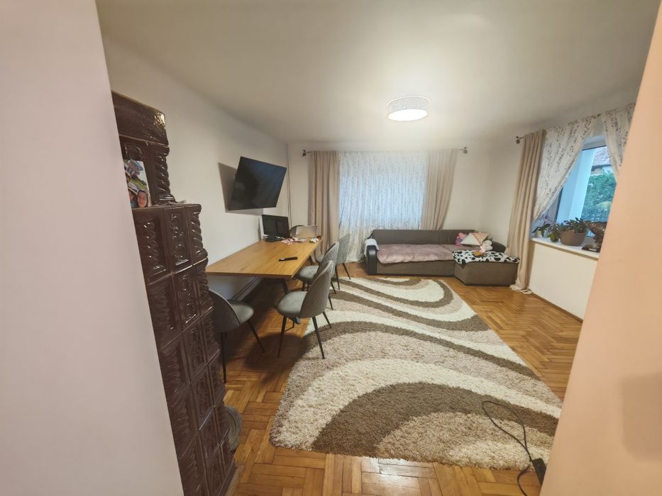 PF vând sau schimb cu apartament, casa în Suceagu cu 4 camere, doua bai, living, bucătărie