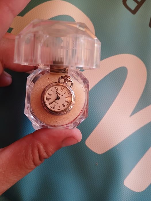 Vand ceas mecanic perfect functional anii 1950