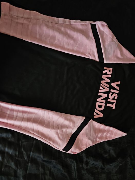 *REDUCERE* Compleu/Trening roz negru