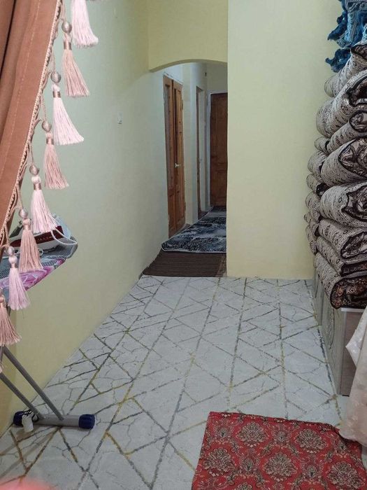 Nurafshonda 3 xonala kvartira sotiladi