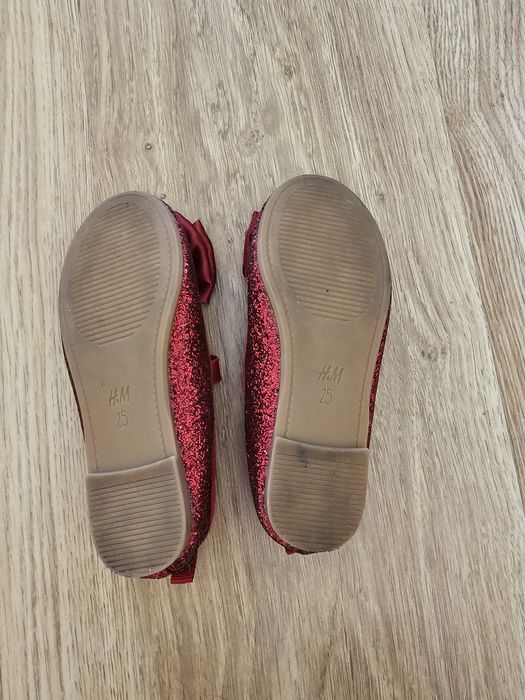 Червени пантофки р-р 25/ Сини пантофки р-р 28 см