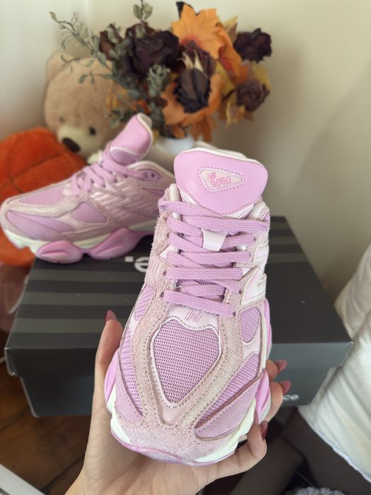 New Balance Pink 38