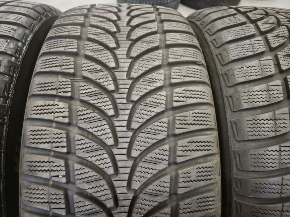 4 anvelope iarna Bridgestone 255 50 20 aproape noi