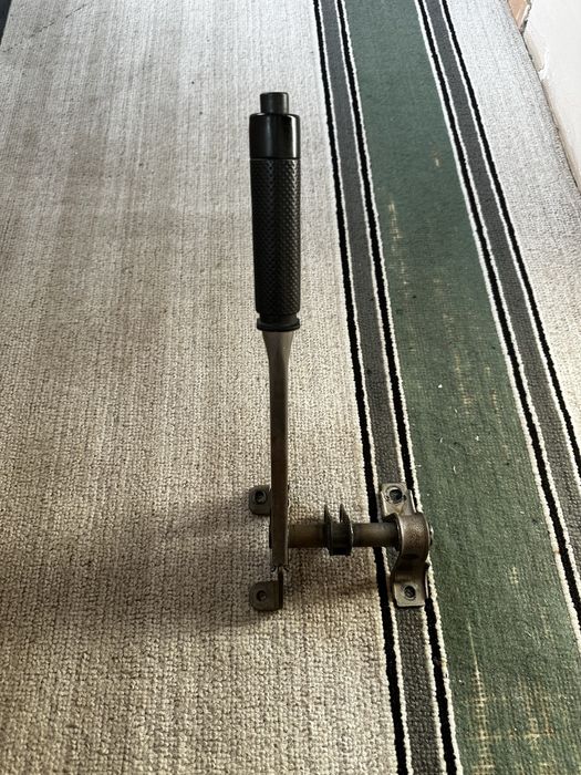 Продам центральный консоль от жентры. Gentra bar konsol sotiladi.