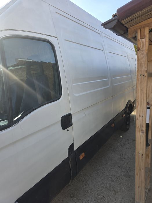 Vand sau schimb iveco daily