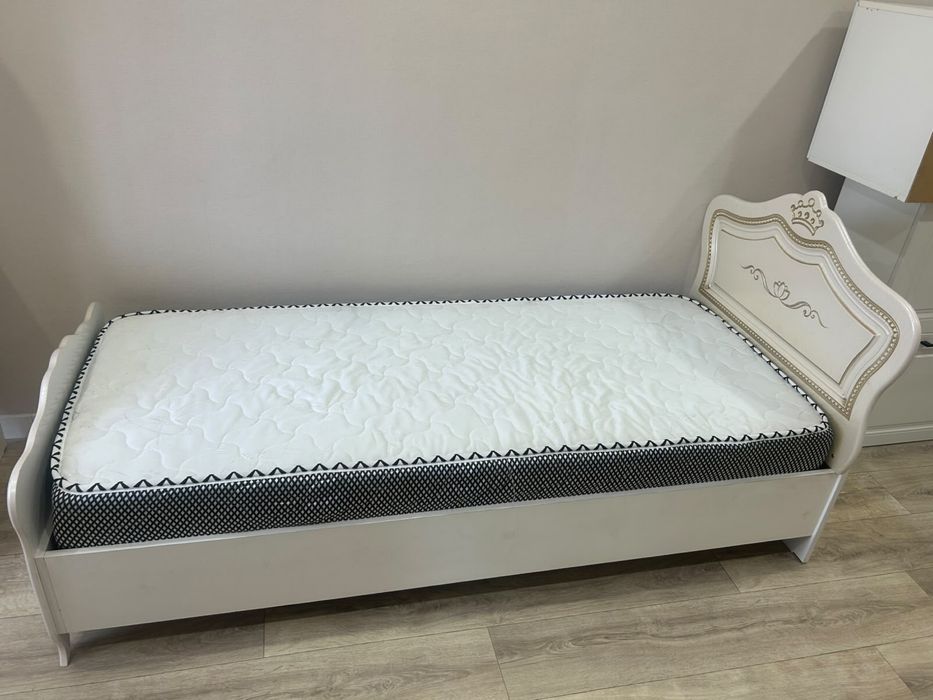 Продам детский спальный гарнитур