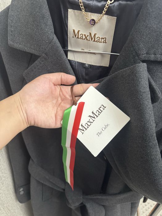Продам пальто MaxMara