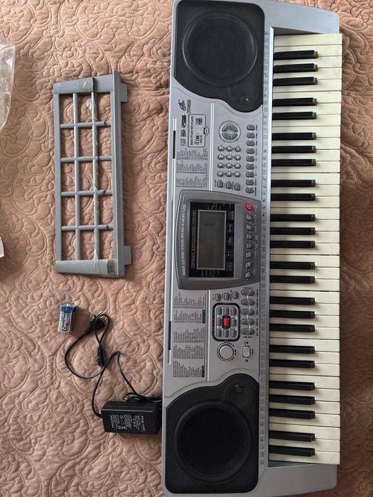 Синтезатор Xin Yun