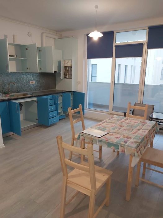 Apartament 2 camere al doilea rand la mare