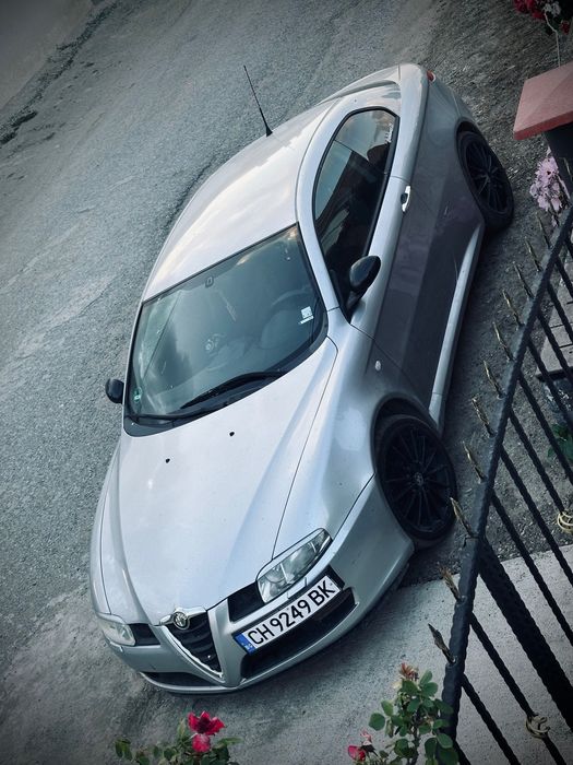 Продавам Алафа Ромео Гт 1.8