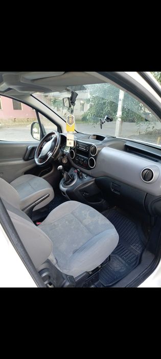 Peugeot partener