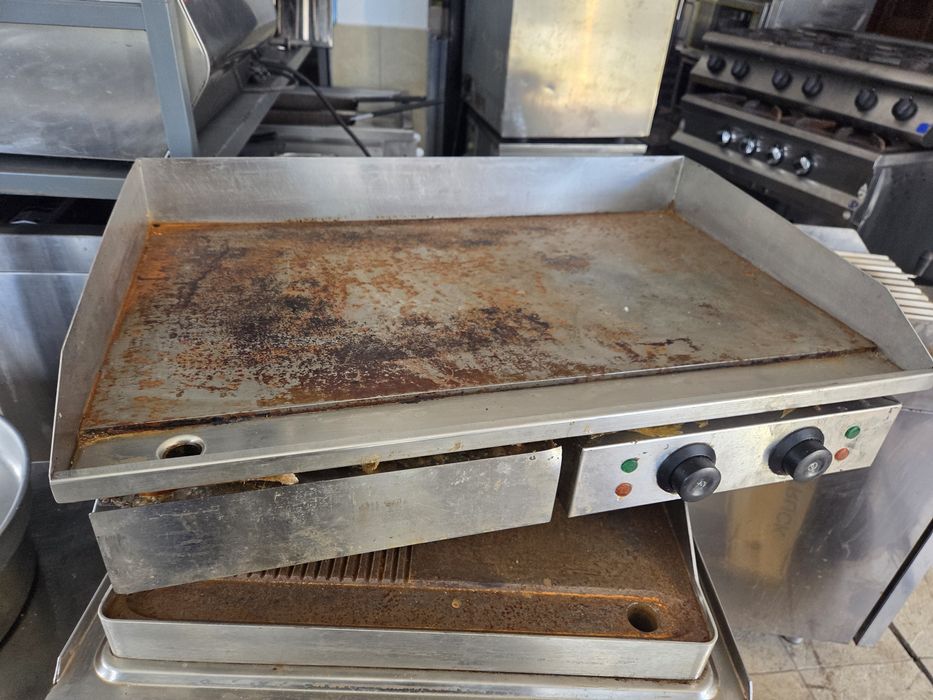 Grill electric la 220v sau 380v, de.putere