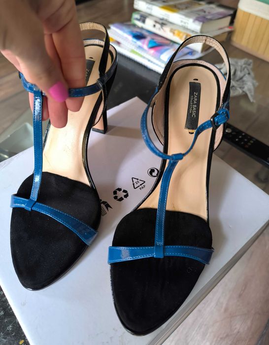 Дамски сандали на висок ток Zara