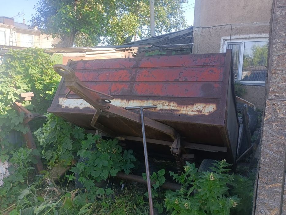 трактор с прицепом