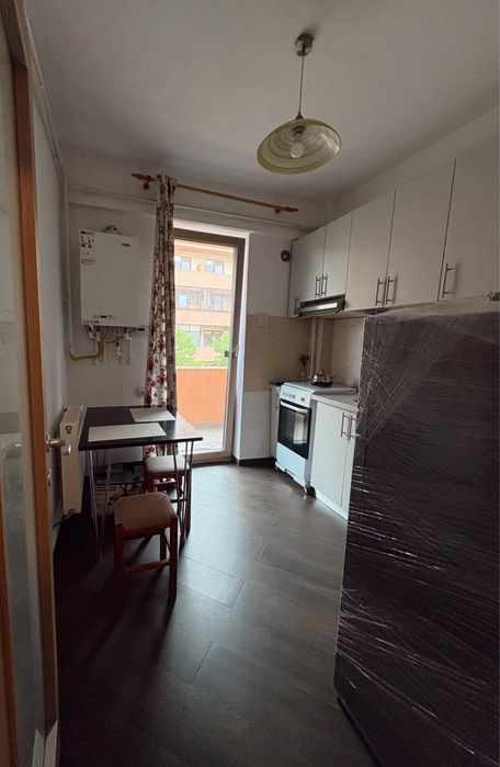 Inchiriez apartament cu 1 camera