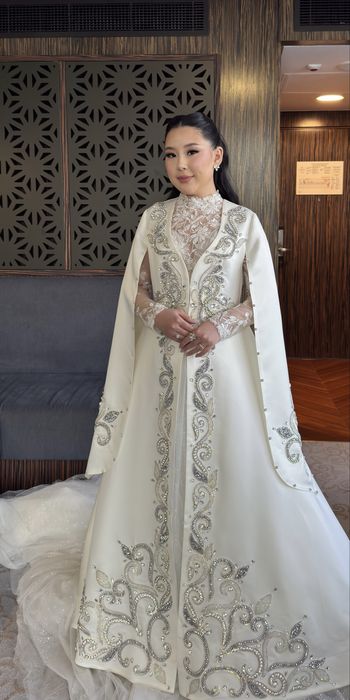 Продам шикарный камзол ручной работы свадебный!