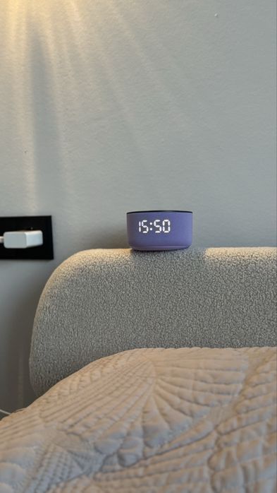 Продам яндекс станцию Алиса