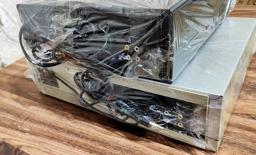 Янги упаковкада Видеомагнитафон