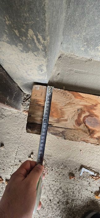 Taxta sotiladi 4.7  15x15 sm 1 dona