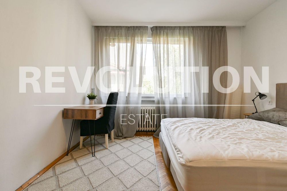 Дава се под наем Четиристаен апартамент в София, Център - 150 кв.м за 1250 € - Снимка #8