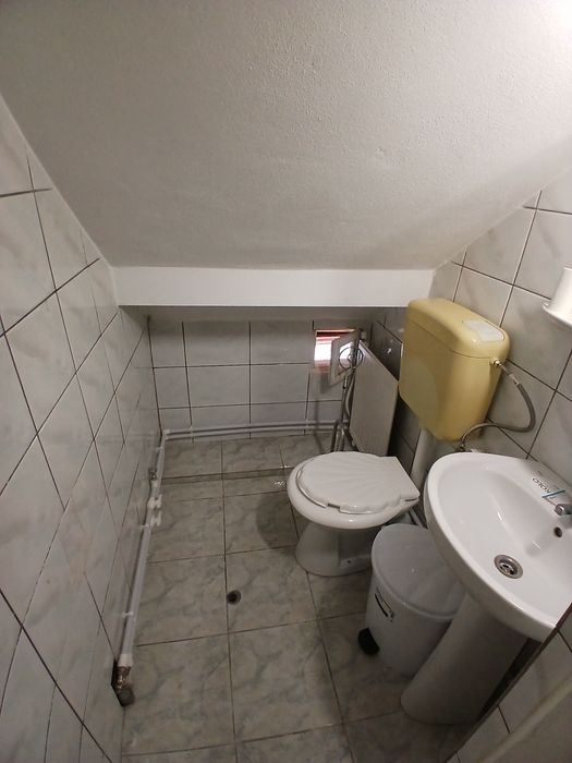 Inchiriez Spatiu Comercial in Centru ,20 mp