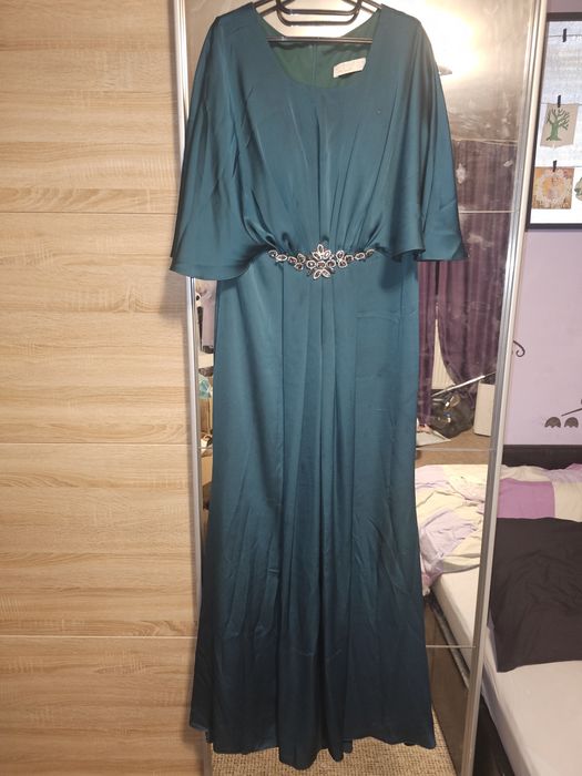 Rochie elegantă de seară – verde smarald – stare impecabilă