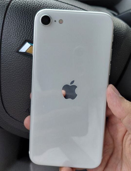 Продам iphone se