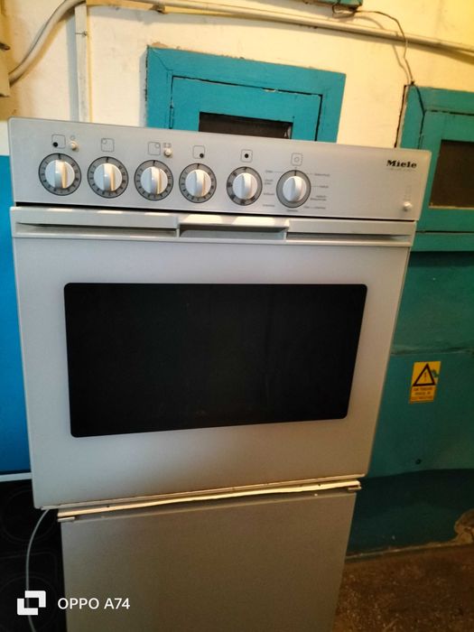 Cuptor profesional cu plita ceramica Mielle