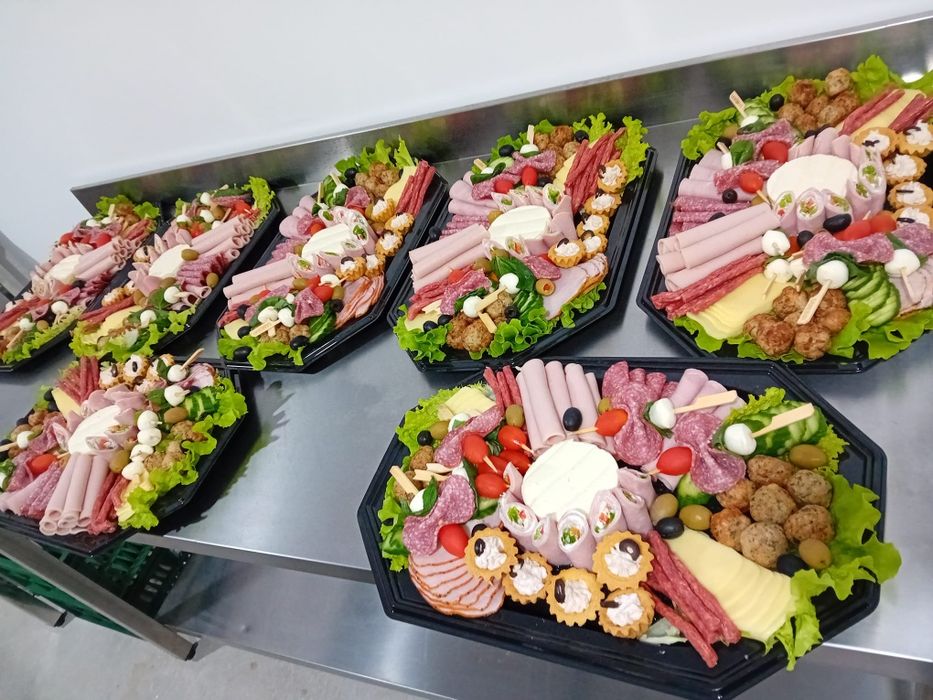 Locatie petreceri piscina aniversari copii trambulina tobogan gonflabi