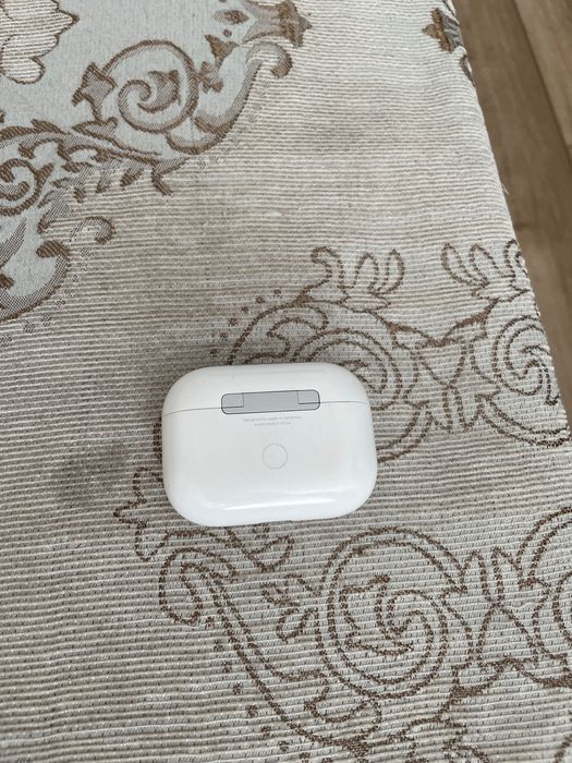 Продам срочно AirPodS Pro